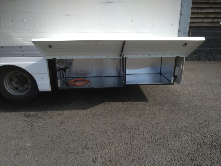 DAF – MAN – IVECO Race lorry conversion