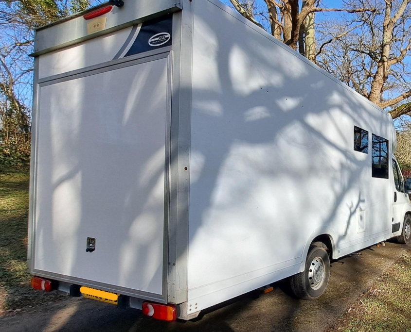 Ducato / Relay / Boxer Lowloader Box van Race Shuttle