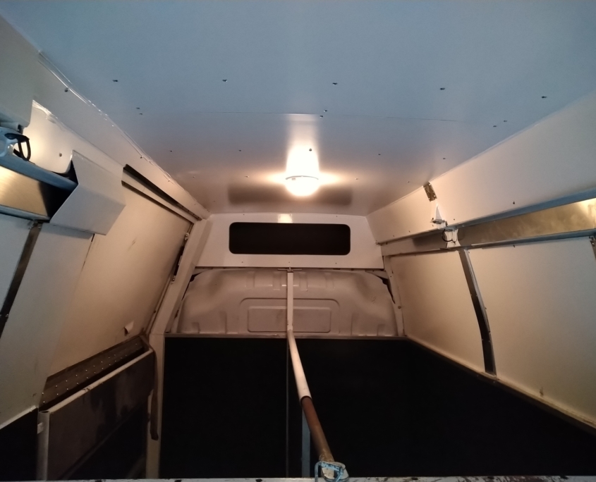 Vauxhall Movanno / Renault Master Horsebox